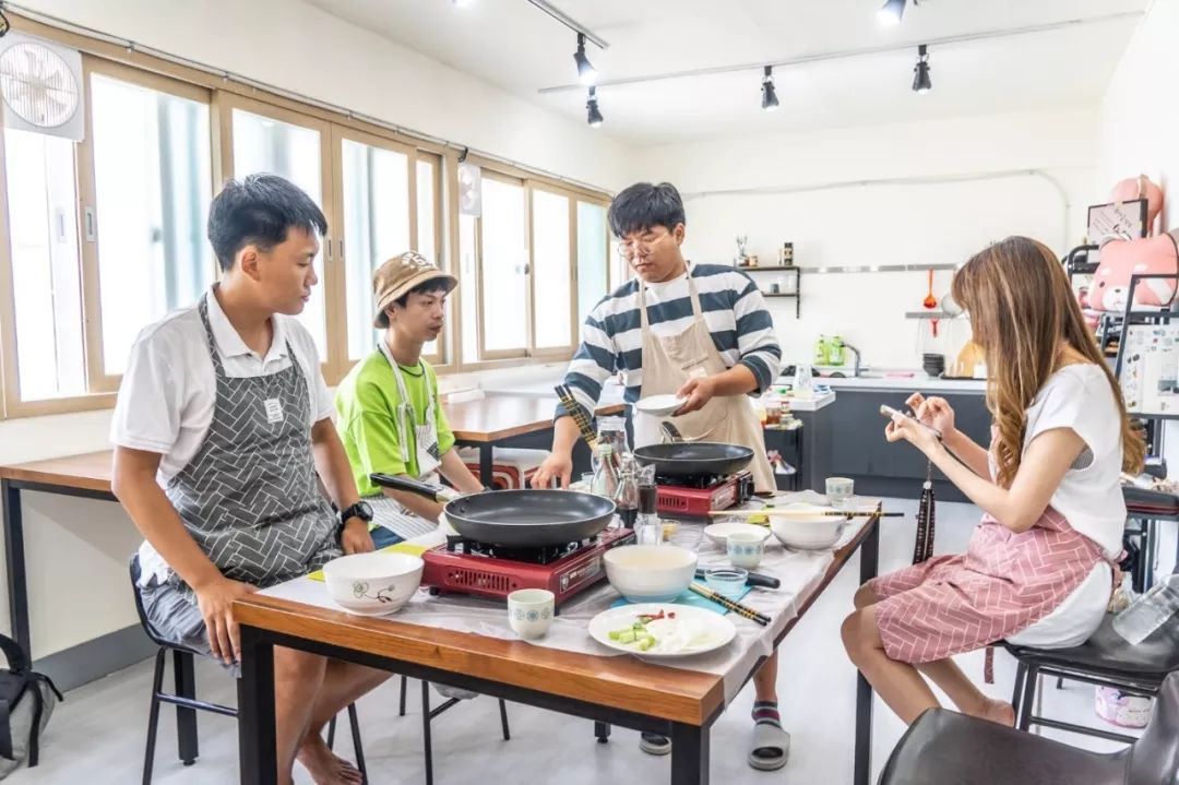 闊╁浗娣卞缇庨鏀荤暐,闊╁浗澶滄櫄缇庨鏀荤暐