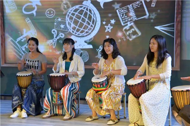 「直通校园」他们眼中的母校教师，怎一个“赞”字得了！——杏花岭小学