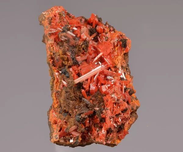 假如绿松石会说话,如果金属会说话的故事