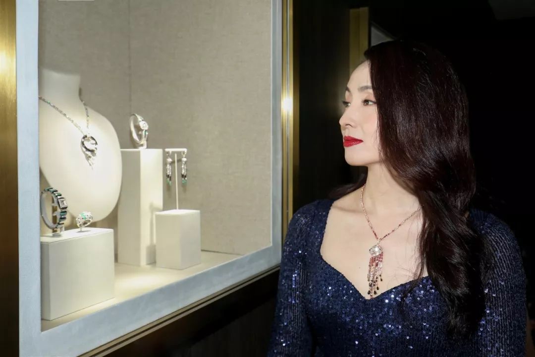 宝石之美，灿若星辰