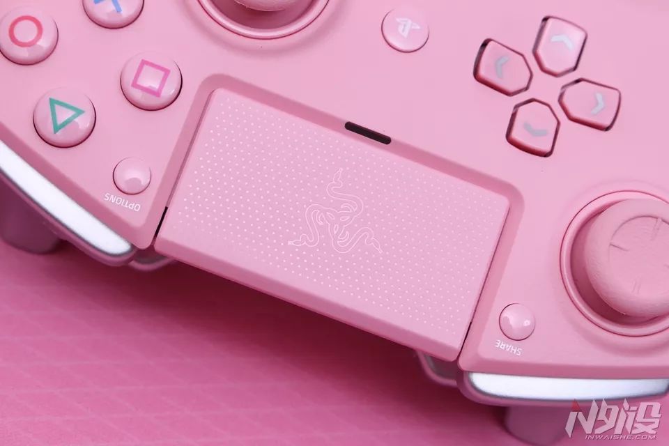 雷蛇razer游戏手柄测评,razer雷蛇飓兽竞技版ps4手柄
