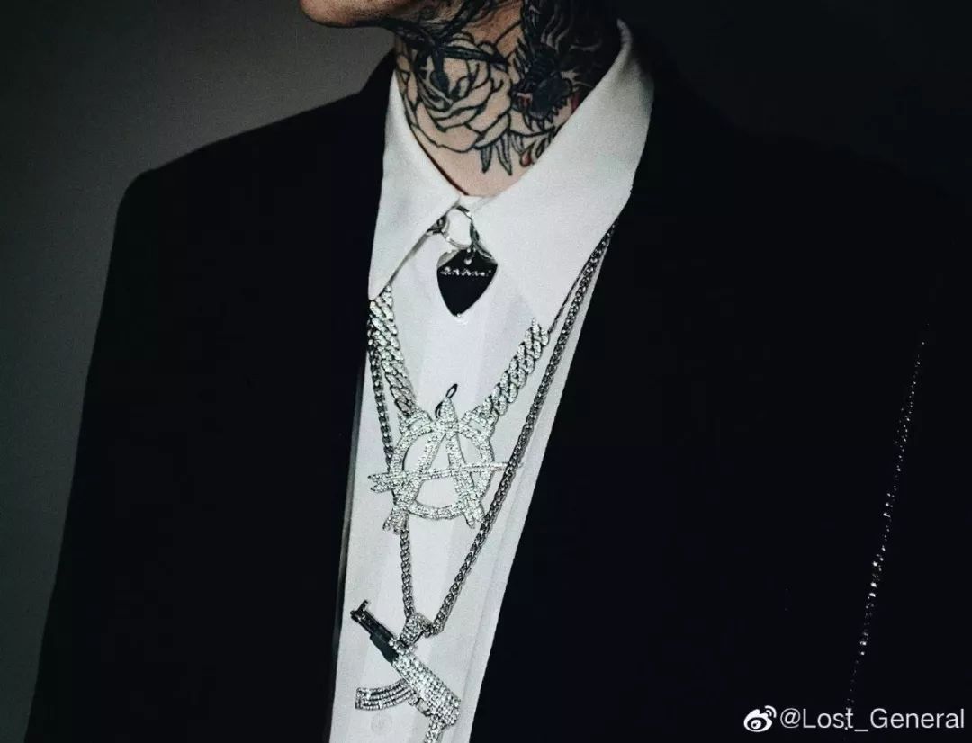 有哪些既不贵又好看的潮牌,好看又平价的韩国潮牌