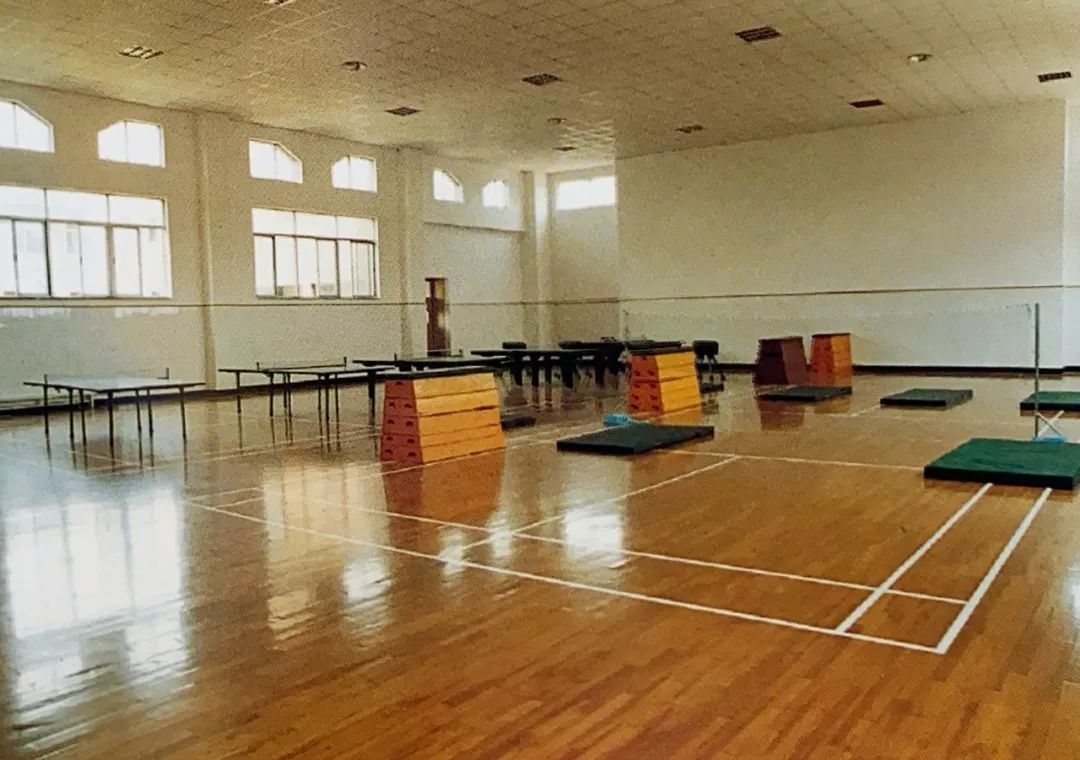 东横街老店的最后一天，我回到了中城小学