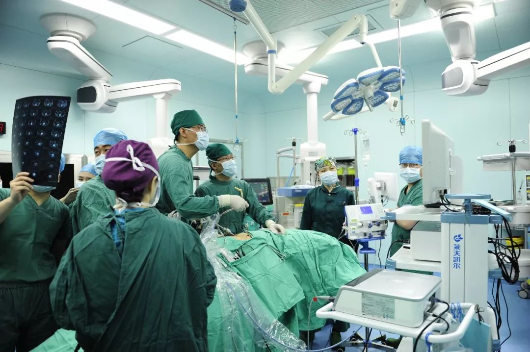 医路前行图,医路历程十六年