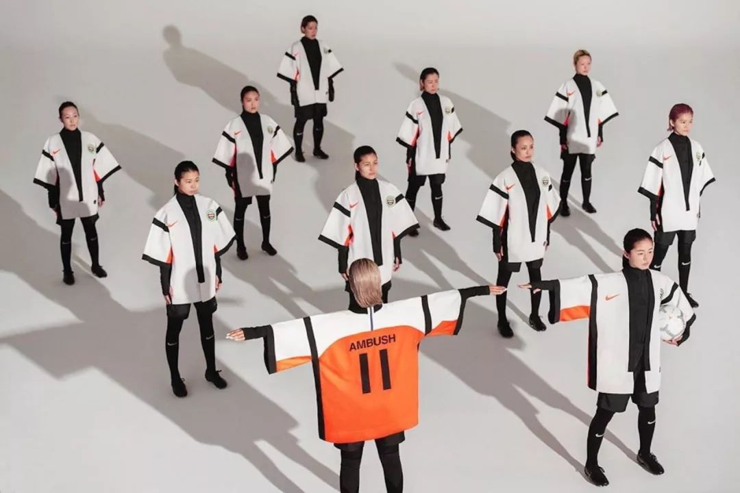 时尚前卫工作服,时尚工作服