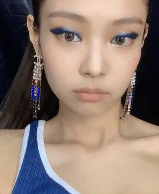 新手画jennie同款眼妆,怎么画jennie同款猫系眼线
