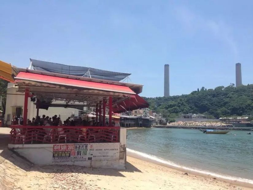 为了泳滩，遇上稔子和山日