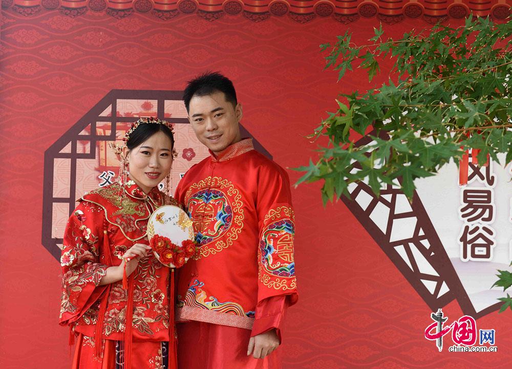 70对夫妻集体婚礼让祖国见证幸福,胶州百人集体婚礼