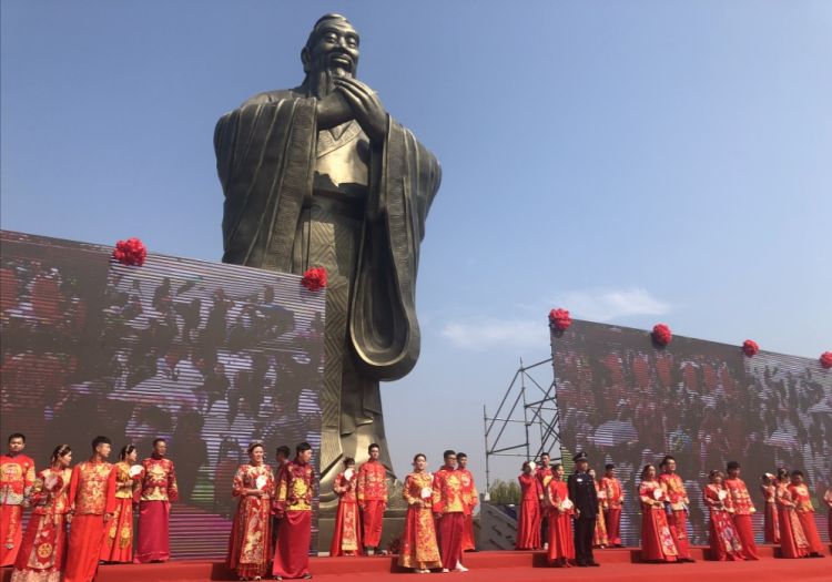 东明县新时代文明实践集体婚礼,胶州市70对新人集体婚礼