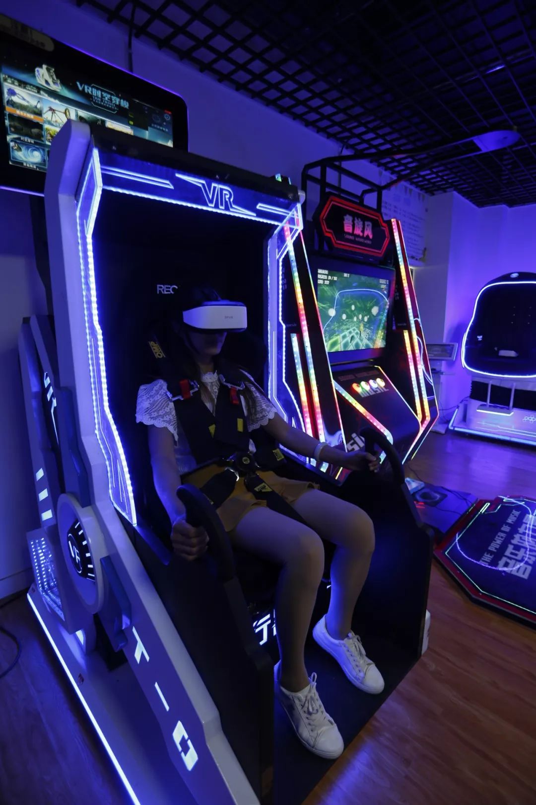 喀什蹦床乐园推荐,喀什鑫锐锋蹦床主题公园