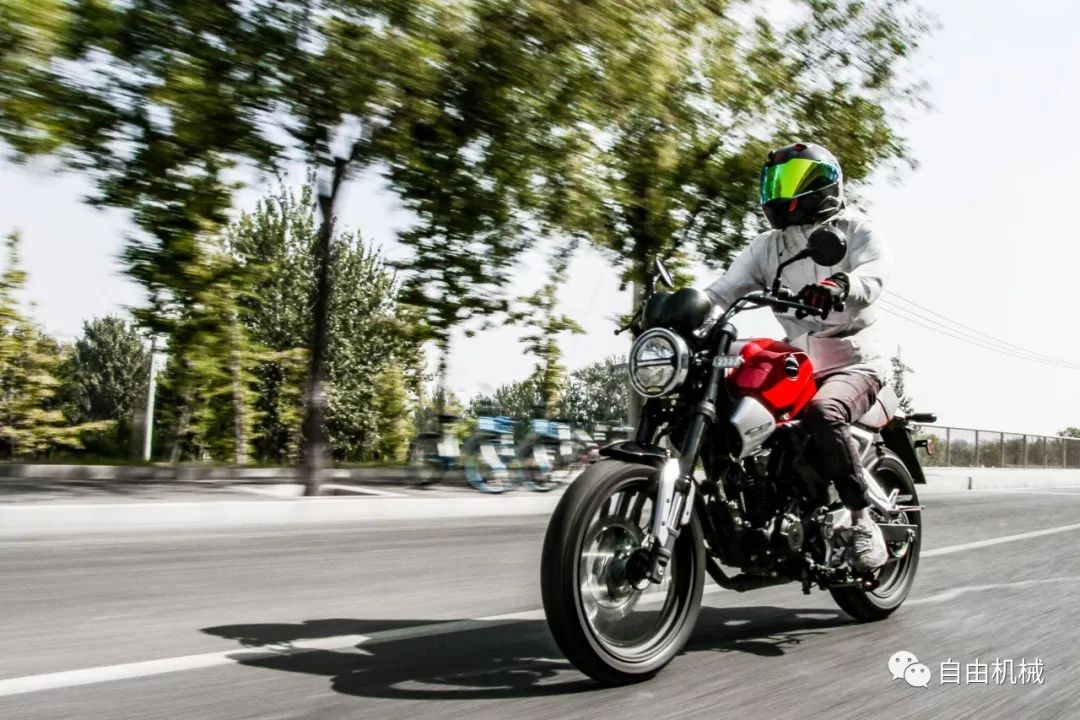 五羊本田鸷道cb190ss测评,五羊本田鸷道cb190ss复古版