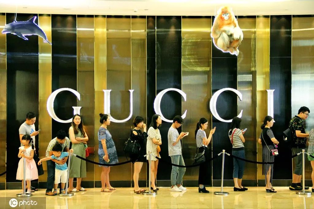 lv包鉴定易混淆,lv假包有编码