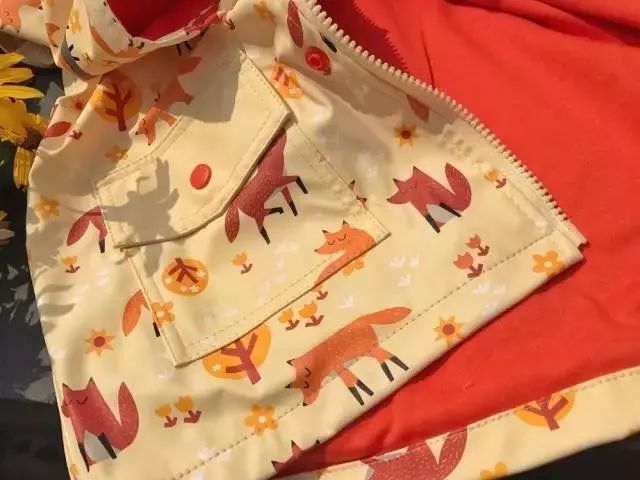 美炸了！这是我见过最美的雨具，没有之一，每个款我都想来一件