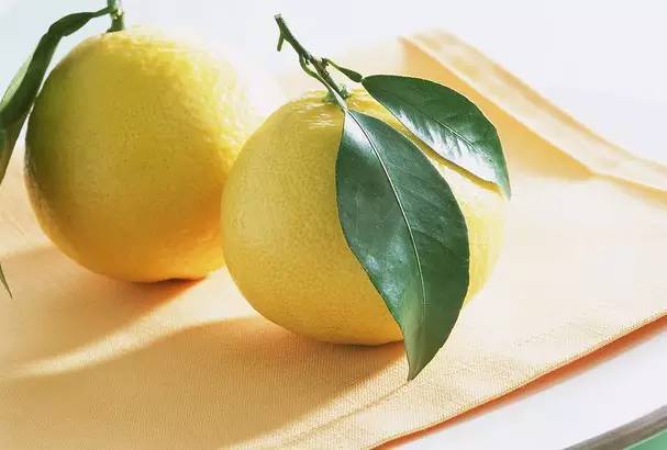 怎么吃柚子美白,美白喝蜂蜜柚子