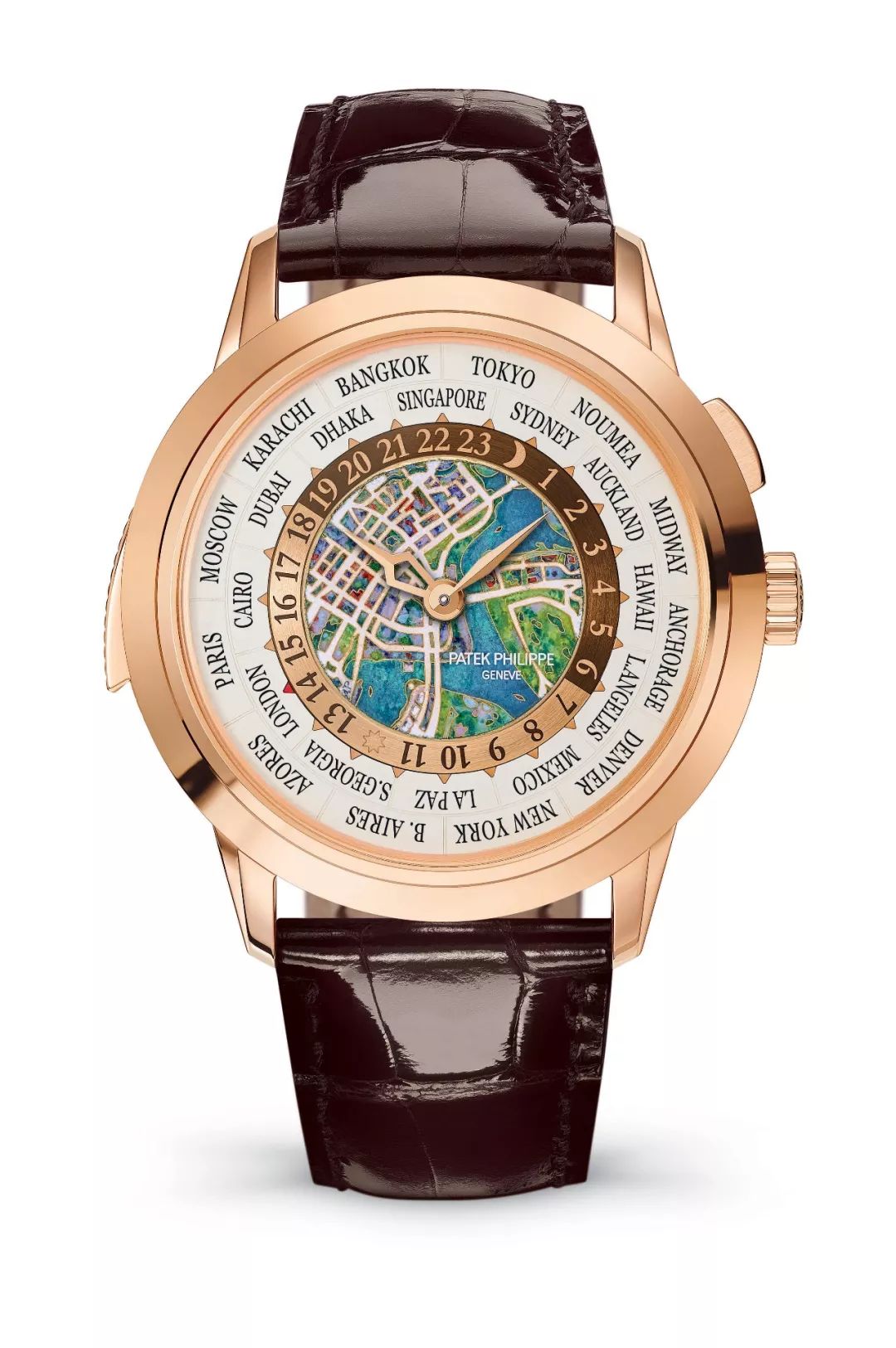 他一出现，所有爱表的人都屏住了呼吸