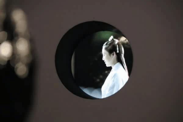 卡地亚满钻手镯窄版高定,卡地亚新款手镯时尚减龄黄金