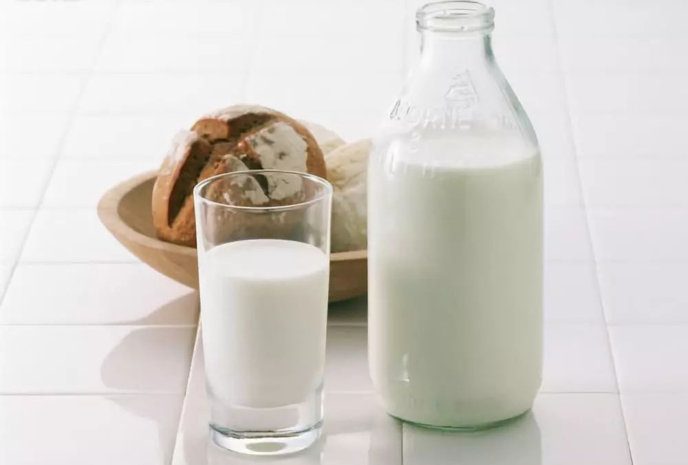 军训晒黑之后怎么做才能白回来,12岁小孩军训后晒黑如何美白