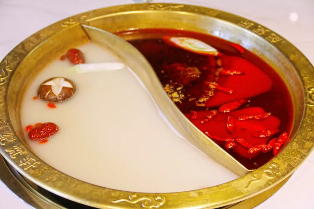 有多少人路过希望广场「纪梵轩」，和我一样好奇这是一家怎样的新店？