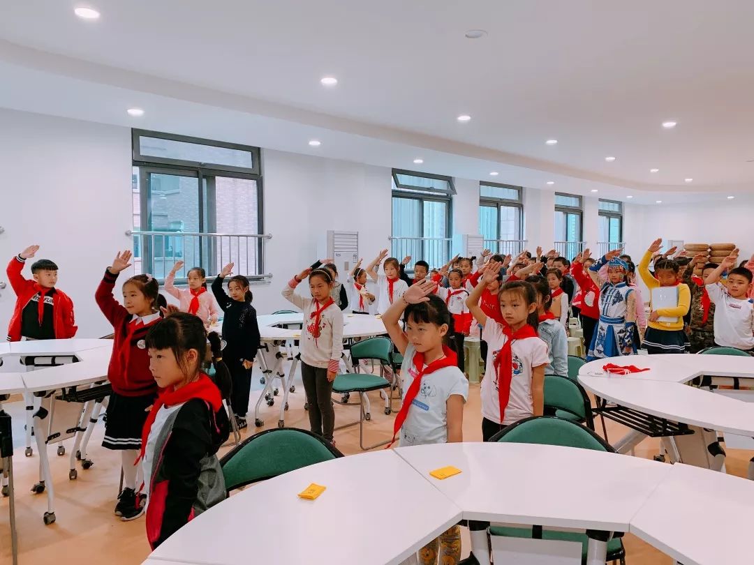 红领巾心向党少先队献词大赛,红领巾心向党争做新时代的好队员