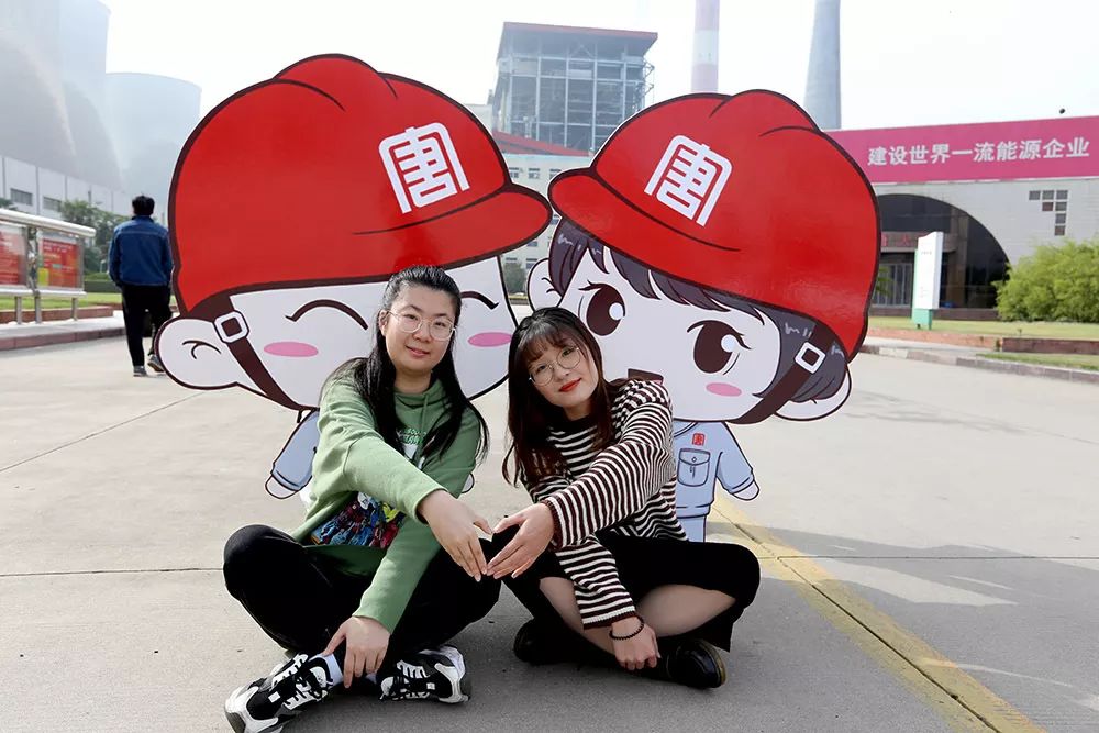 我们来啦英文视频,我们来了完整视频