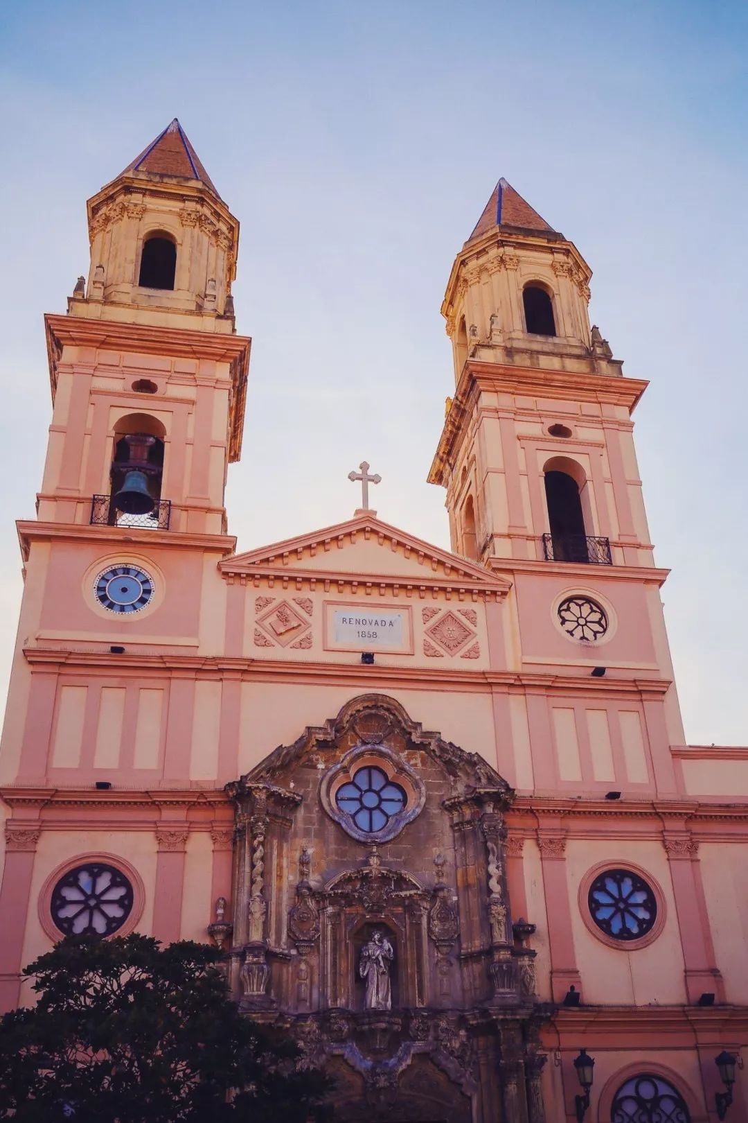 西班牙幻想记|加的斯：我们的*途征**是星辰大海