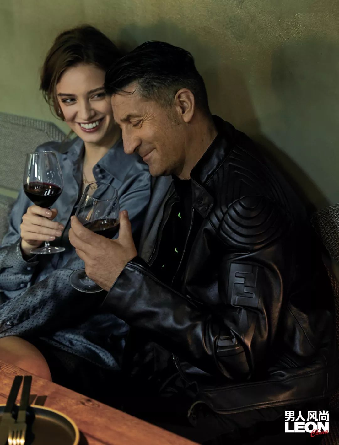 风流倜傥帅气迷人,风流倜傥西装革履