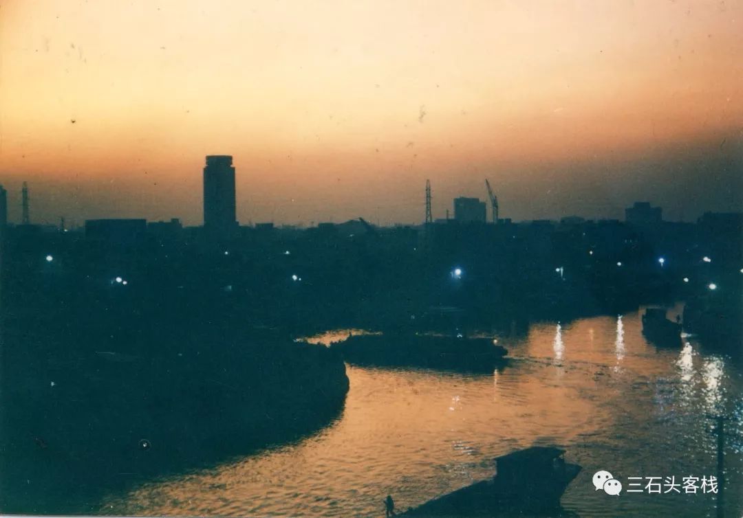 华政的简介,华政的故事