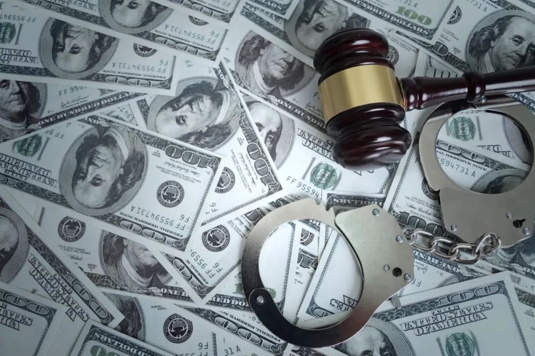 年轻夫妻年收入100万,年轻夫妻月入2万