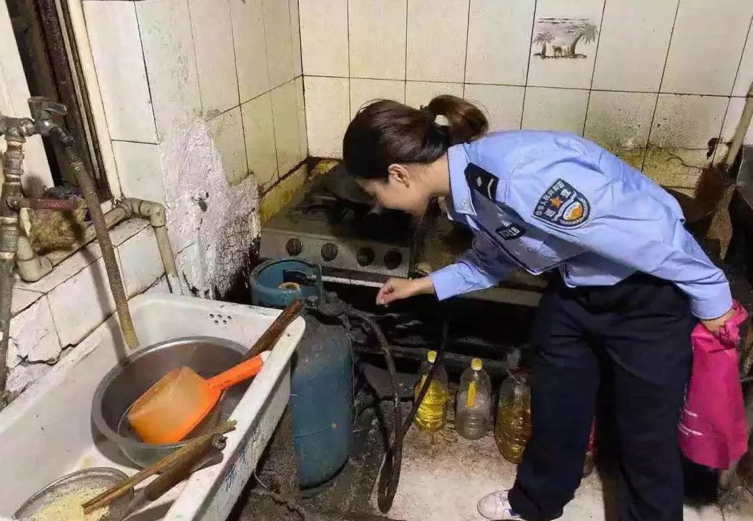 澶粨12340鐑嚎鐢佃瘽,澶粨12340鐢佃瘽