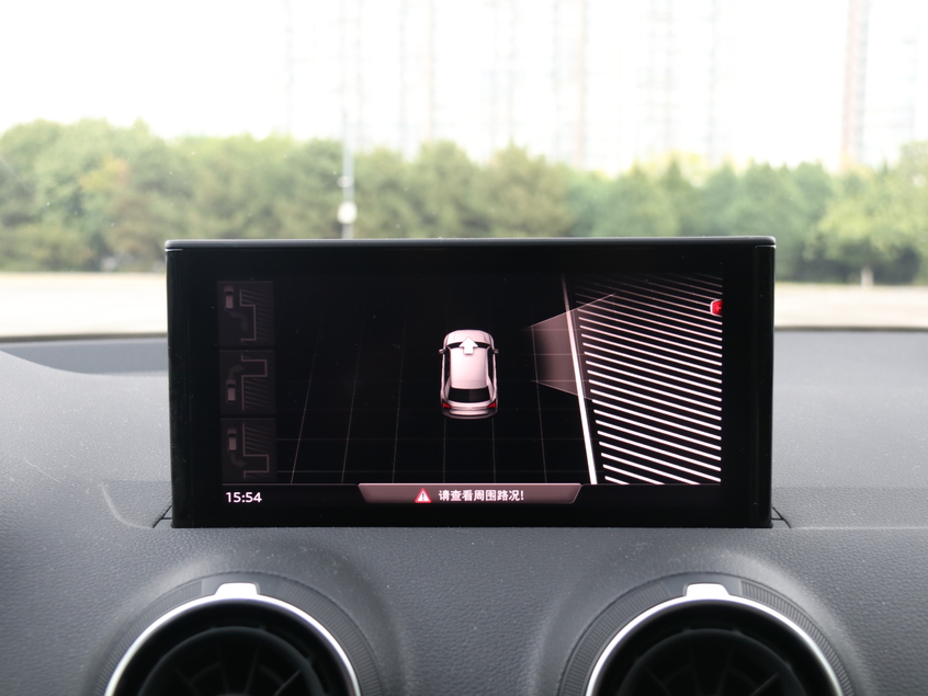 买q2l还是gla,q2和奔驰gla买哪款车好