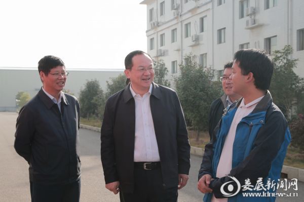 杨懿文娄底,娄底经开区副区长杨懿文