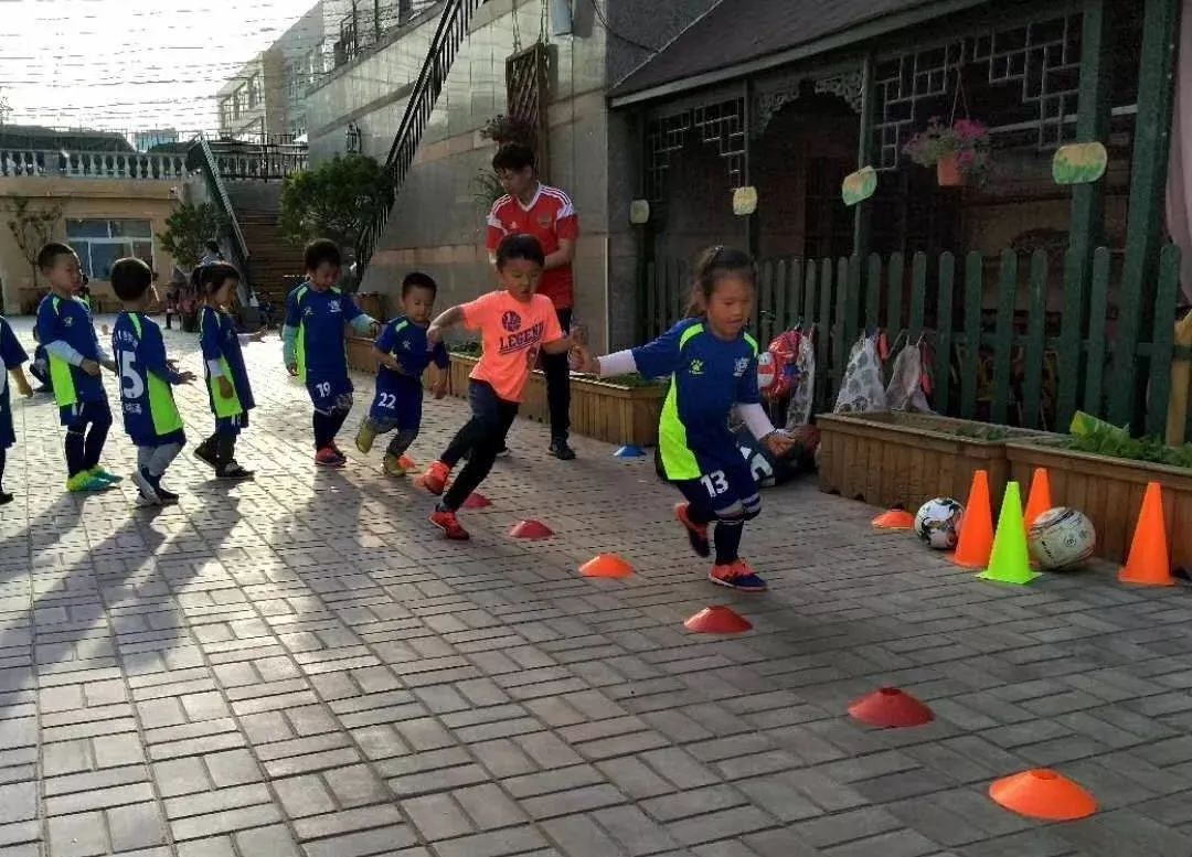 李跃儿芭学园,李跃儿芭学园怎么读