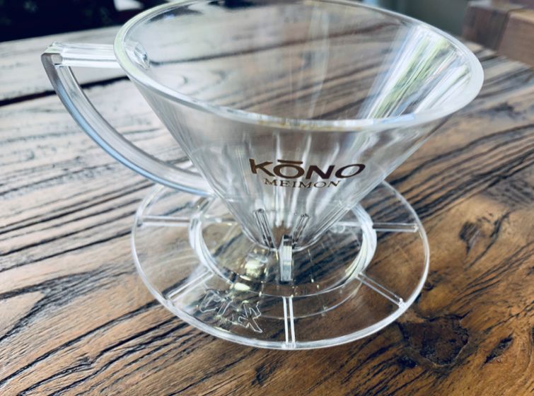 手冲咖啡大滤杯小滤杯区别,手冲咖啡滤杯底部咖啡粉冲不上来