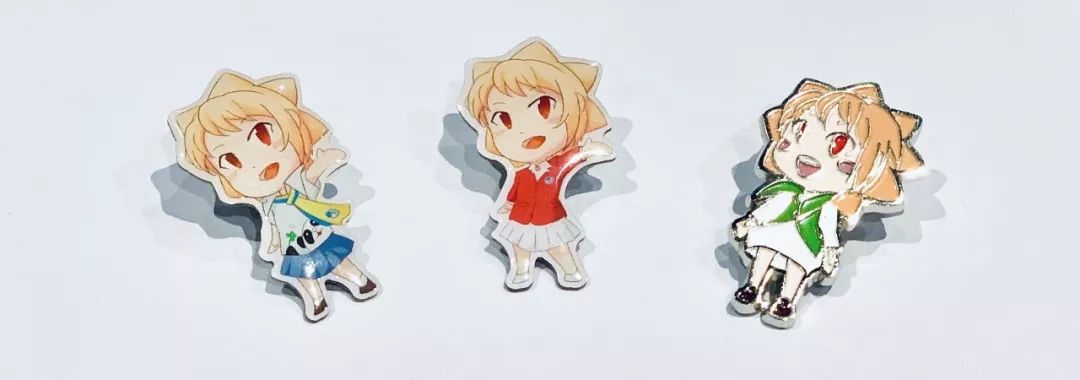 同学，换徽章吗？沪上各高校“小叶子”进博徽章大集合！