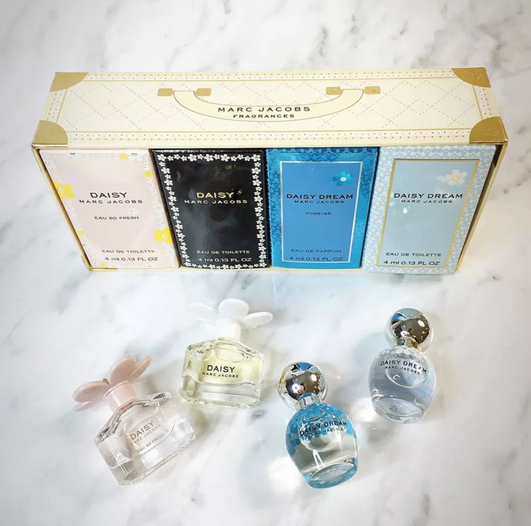 再火的衣服没有这个细节，也很难精致起来