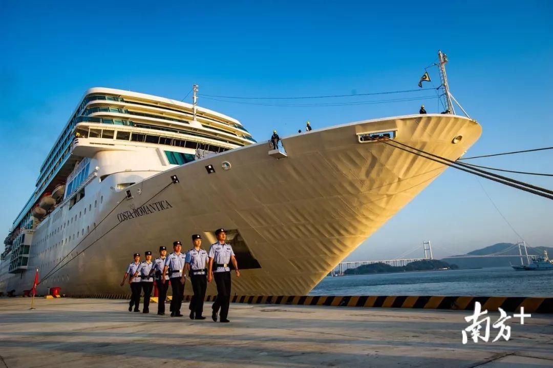 南沙国际邮轮母港出国,广州港南沙国际邮轮母港多少钱