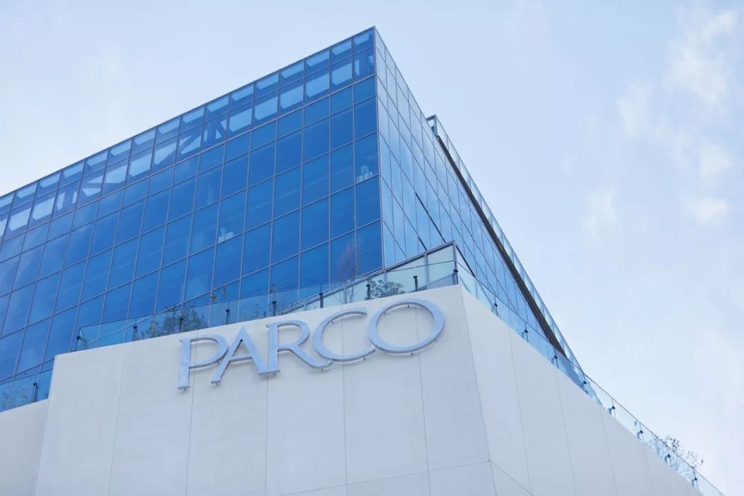 tb鍜宐urberry鑱斿悕,burberry鐨勬柊鏍囧織tb