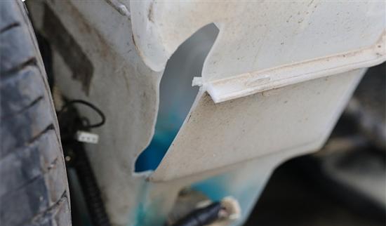 冬季玻璃水没有用完怎么更换,车冬季需要更换玻璃水还有什么