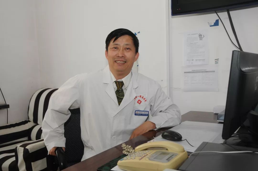 涓尰瀵诲尰闂嵂鍏嶈垂鍜ㄨ,涓尰鍏荤敓涓撳闂瘖璁插骇