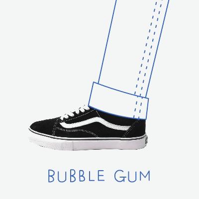 这张图非常火，很多网友留言说：这个星星就不知道把板凳往前挪一挪吗？