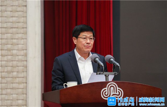 铆足劲向前冲,铆足干劲建项目