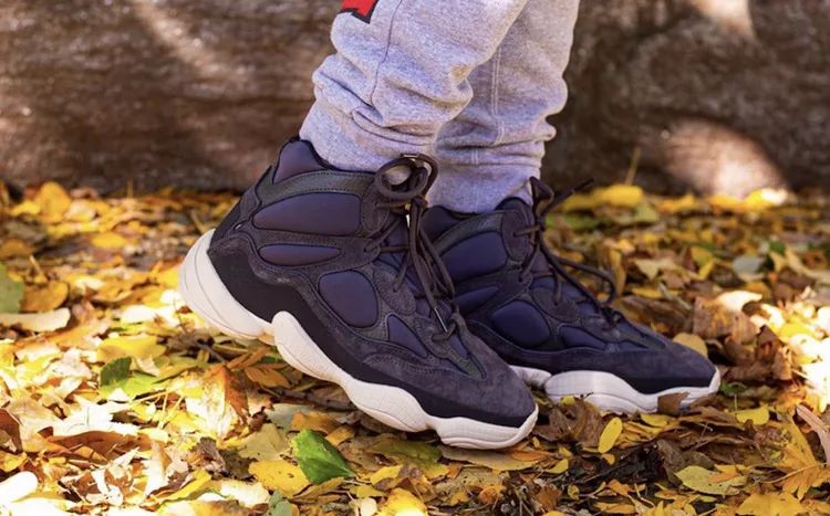 aj11黑红假鞋实战会怎样,aj1白黑2024新款这鞋怎么样