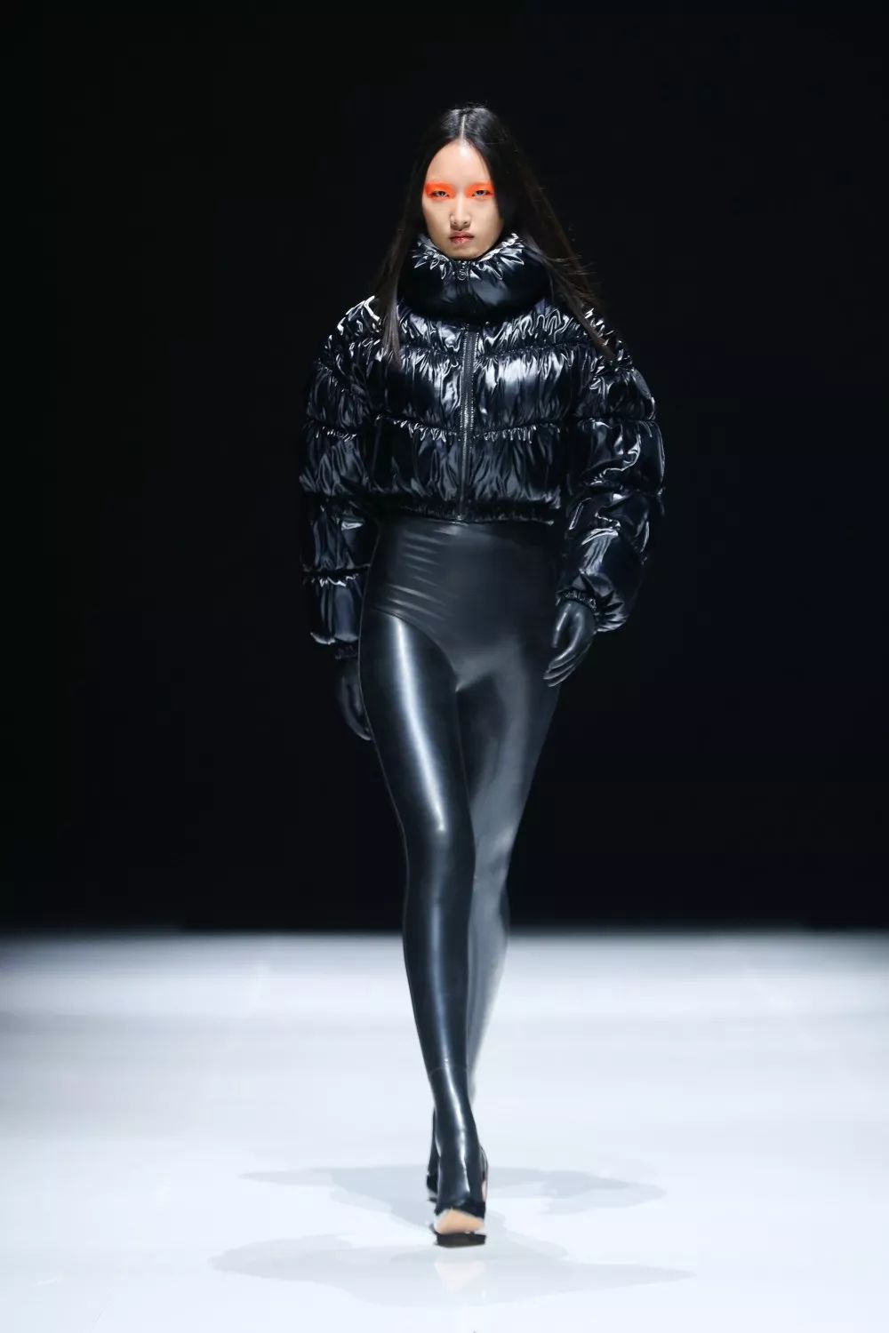 波司登特别的品牌联名款,波司登爱马仕联名款男款