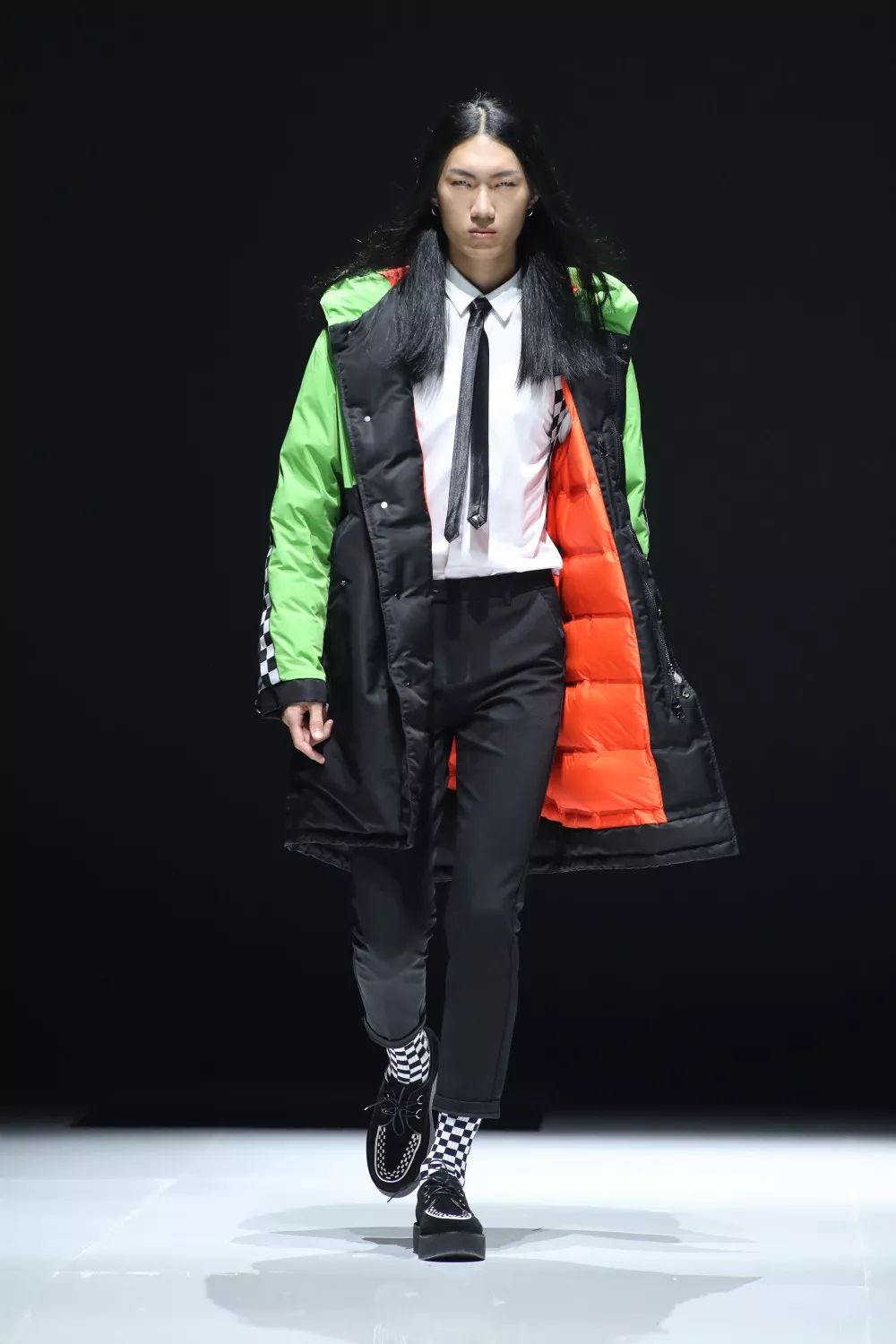 爱马仕传奇钦点,海外ins求代购,波司登X高缇耶联名火爆全球?