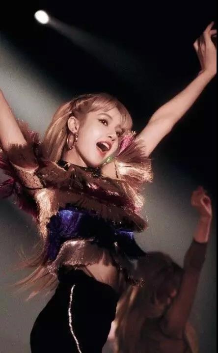 泫雅和杨幂穿衣搭配,杨幂泫雅风