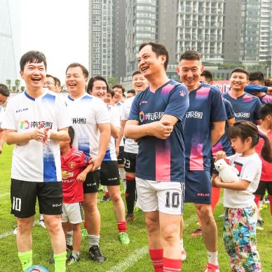 小马哥踢球,小马哥说足球