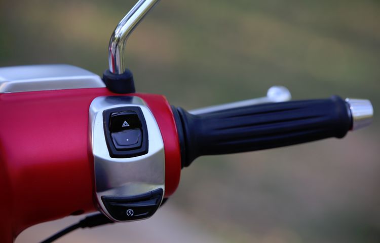 标致django150sport座高多少,两万左右复古踏板推荐