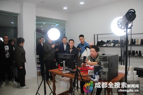 鎴愰兘闉嬩笟鎬庝箞鏍蜂簡,鎴愰兘闉嬩笟鐜扮姸