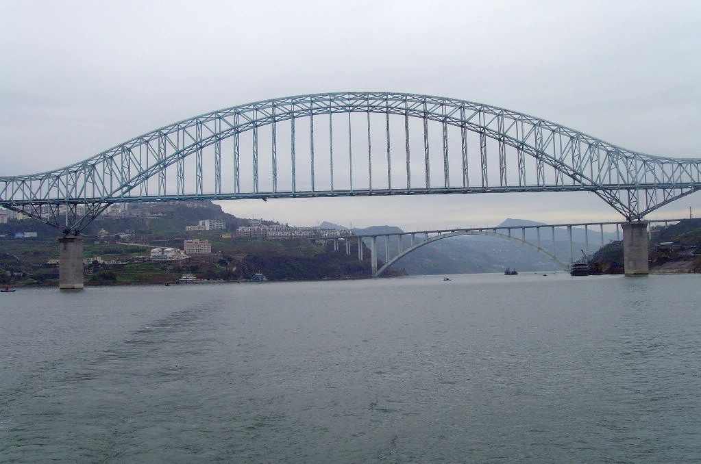 四线城市有立交桥吗,中国桥都之称的城市