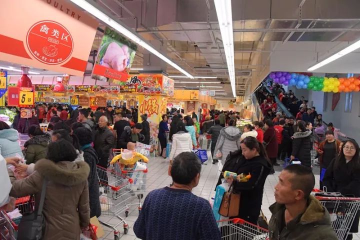 购买年货年味十足,购新春年货
